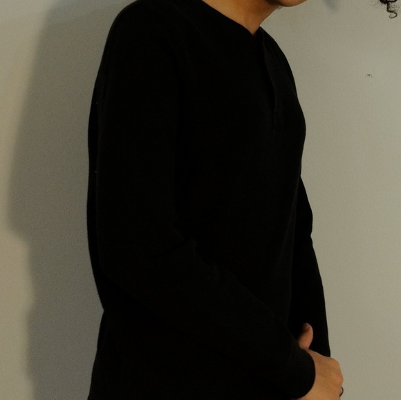 ¤ Henley ¤ - Picture 2 of 7